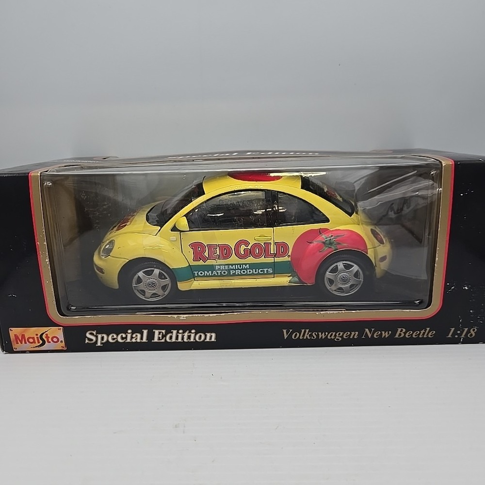 Red Gold Tomatoes Volkswagen Diecast 1:18 - Maisto Special Edition, In Box, 2000